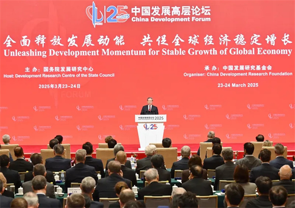 李强总理出席的这场高规格活动，都有哪些新能源产业高层参与对话？