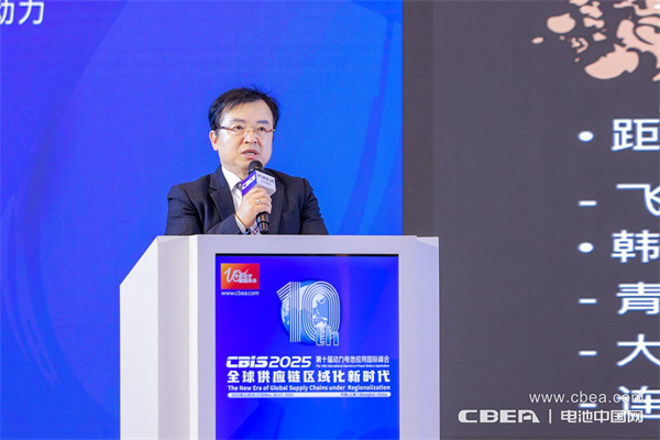 产业共振!大圆柱电池迎来“高光时刻” 产业共振!大圆柱电池迎来“高光时刻”