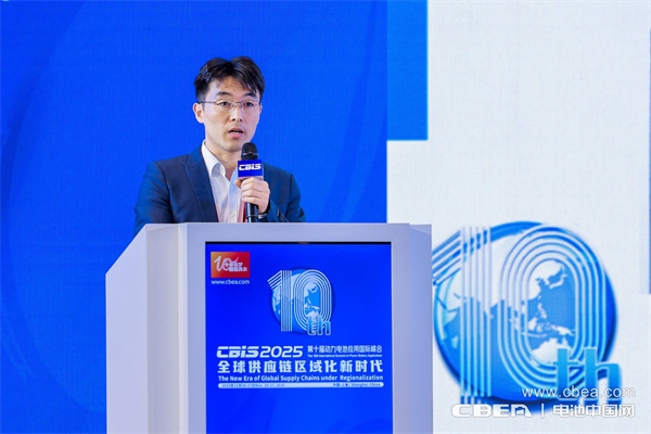 产业共振!大圆柱电池迎来“高光时刻” 产业共振!大圆柱电池迎来“高光时刻”