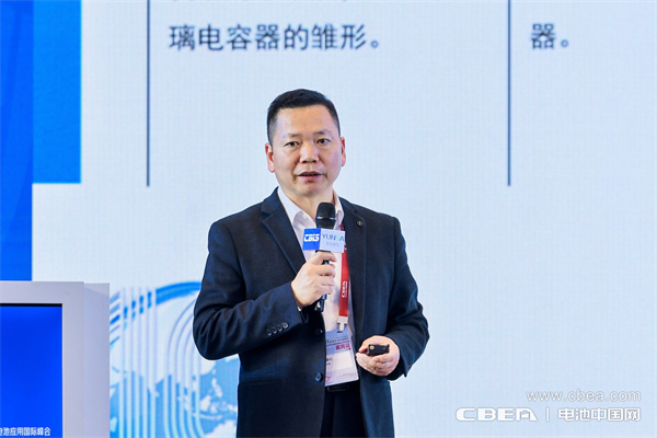 产业共振!大圆柱电池迎来“高光时刻” 产业共振!大圆柱电池迎来“高光时刻”